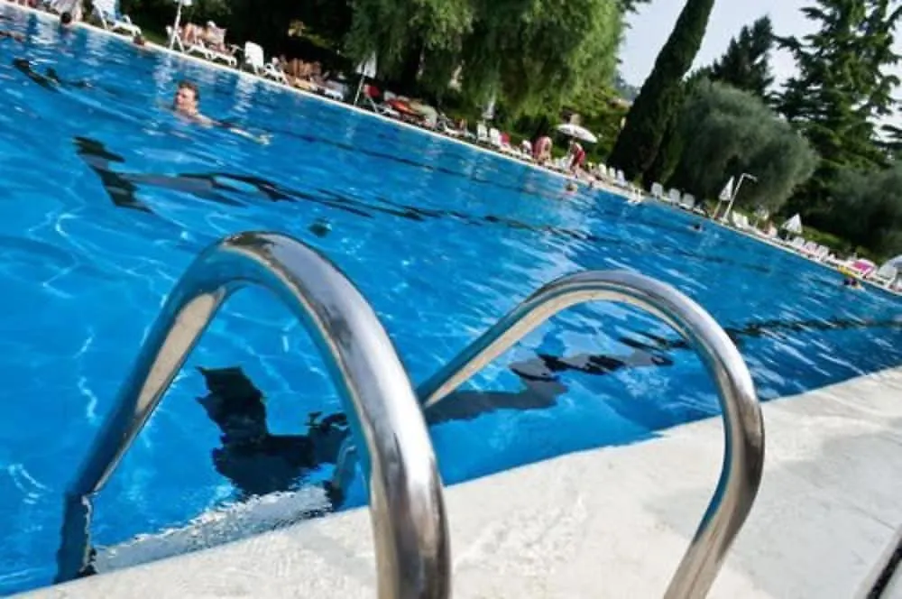 Hotel Palme & Suite Garda  3*, Garda (Verona)