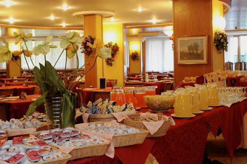 ***  Hotel Palme & Suite Garda  Italy